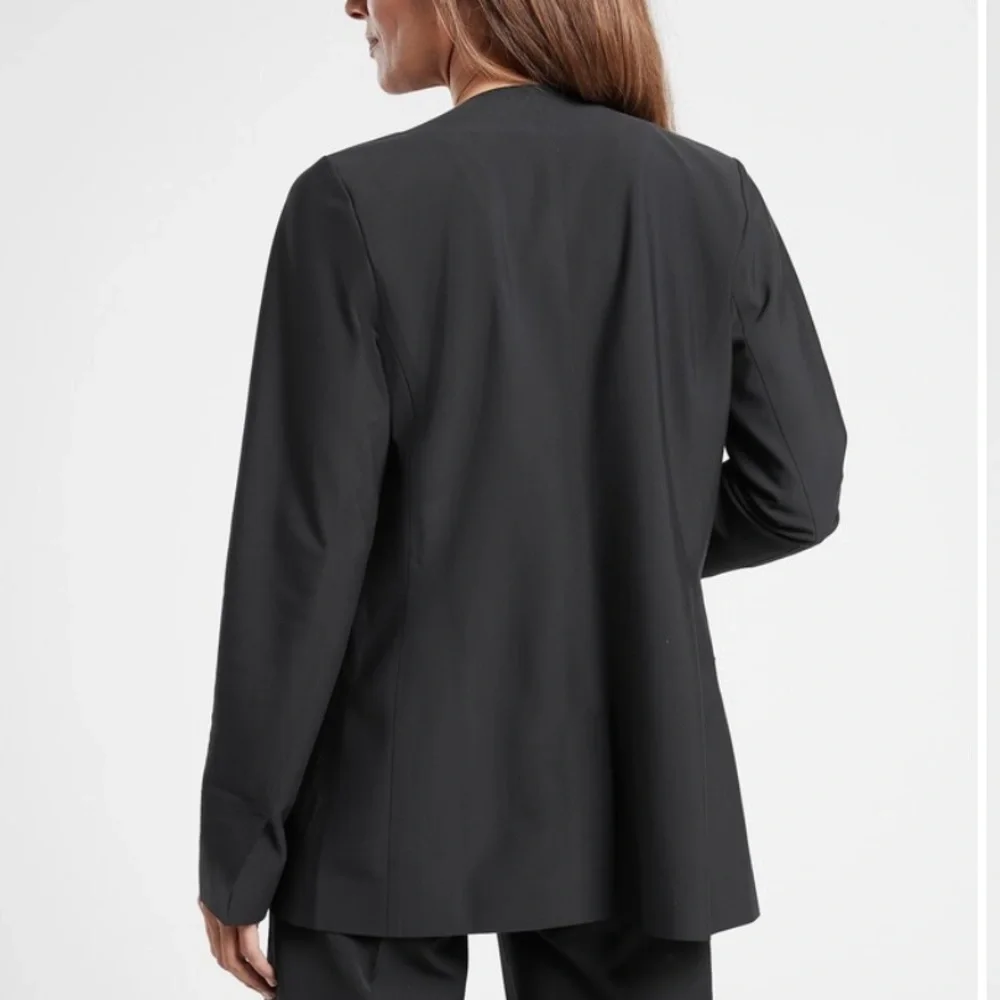 Athleta Avenue Blazer EUC Black Size 14